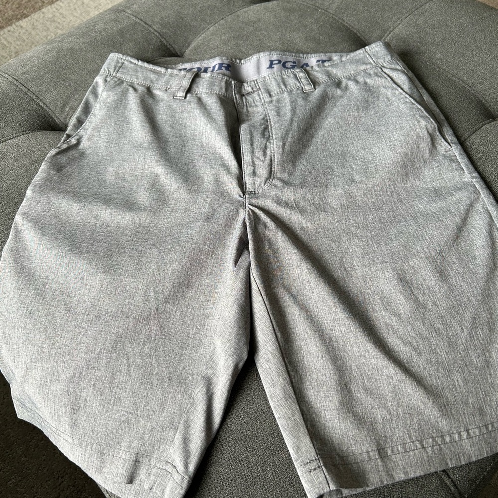 PGA Tour Gray Flat Front Shorts Comfortable Athletic Wear